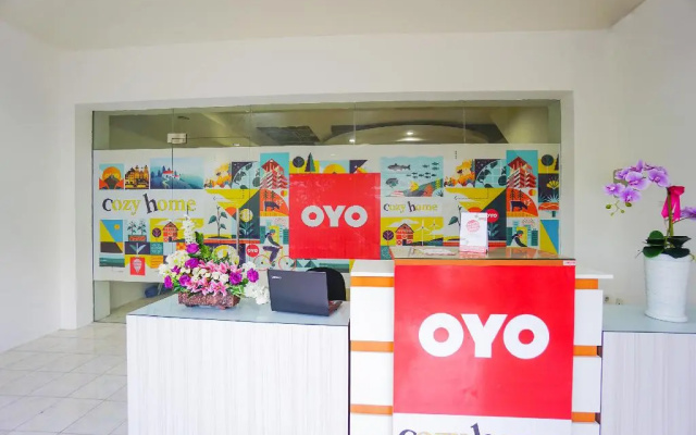 Super OYO 1838 COZY Home