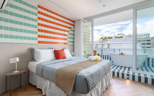 Sea View and Balcony With Bathtub Q11