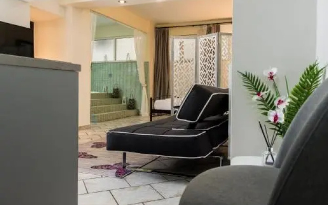 Luxury Apartments in Skg