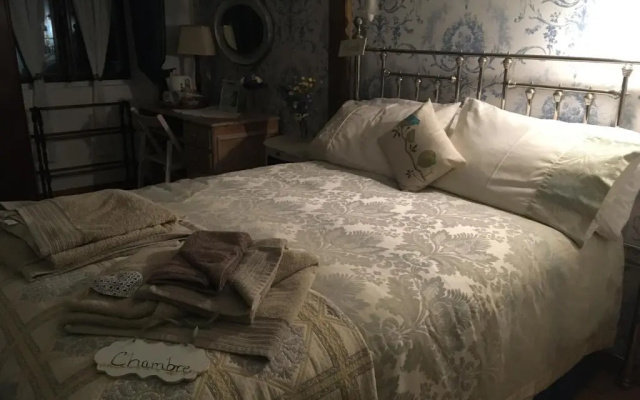Le Jardin de Rose 24 Feuillebert Romagne 86700 (Adults Only)