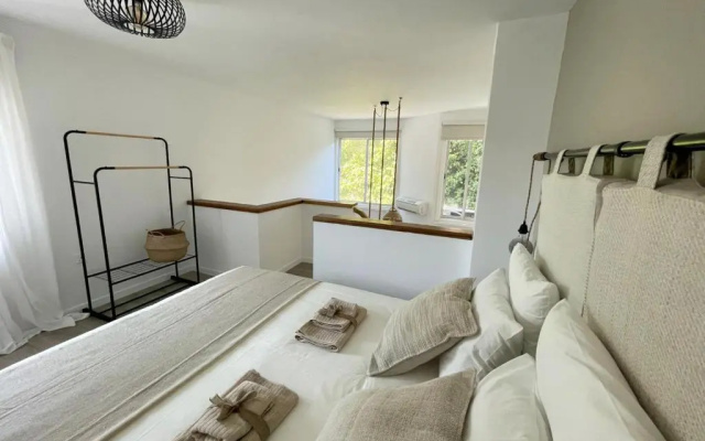 Stunning duplex studio apartment 150 metres from the Sea