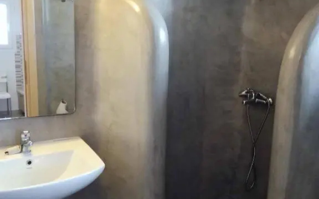 Liana Studios