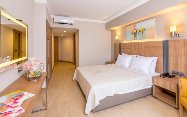 Ada Julian Marmaris Hotel