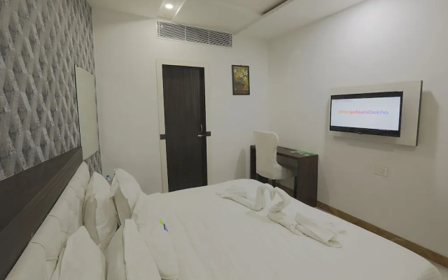 Hotel A Star - 50 Meter from Golden temple