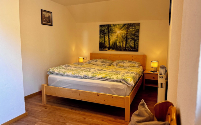 Heli's Holiday Suites