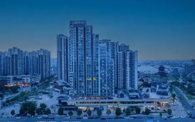 Starway Hotel (Chengdu Xihua University Tongsen Jinxi)