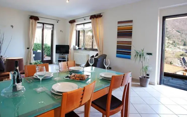 Argegno Garden Apartment