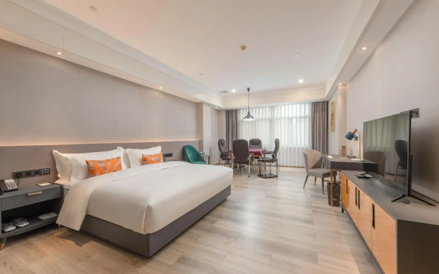 Zenith International Hotel