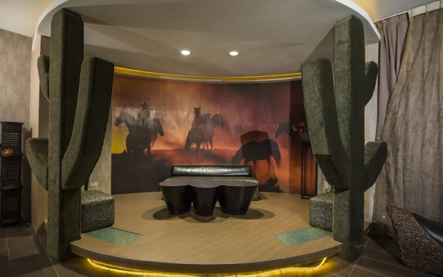 Moon Area Motel