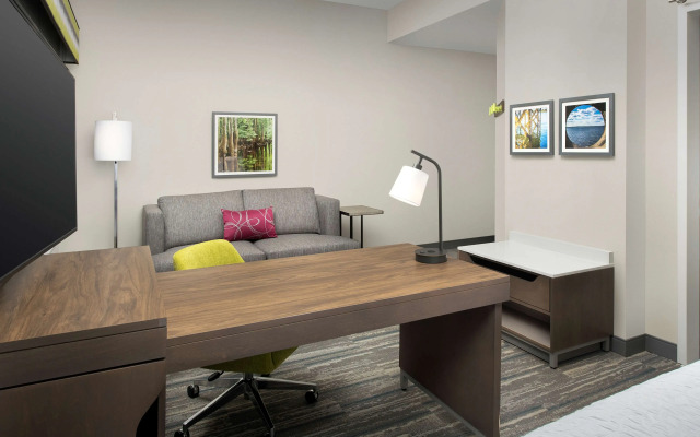 Hampton Inn & Suites Lexington Columbia