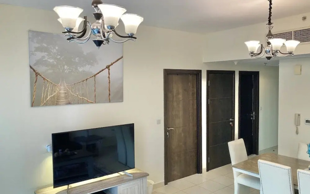 Whitesage - Marina Gem, Fancy Apartment with Waterfront Views