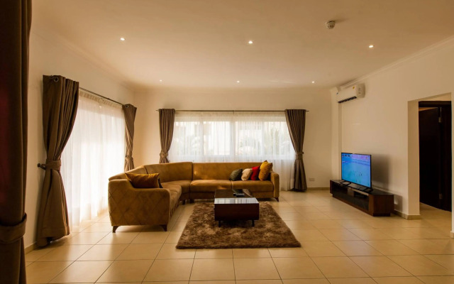 Accra Fine Suites - Holi Flats Airport Residential