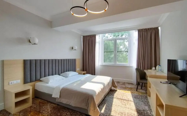 Citrus Hotel