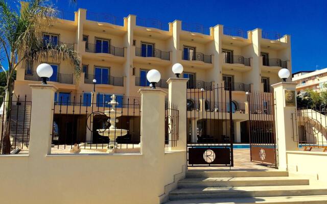 Отель Riviera Palace Италия, Порт-Эмпедокле - отзывы, цены и фото номеров - забронировать отель Riviera Palace онлайн вид на фасад