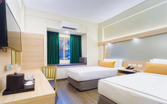 Microtel by Wyndham Tarlac
