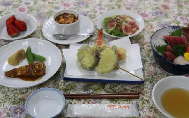 Shirako White Palace