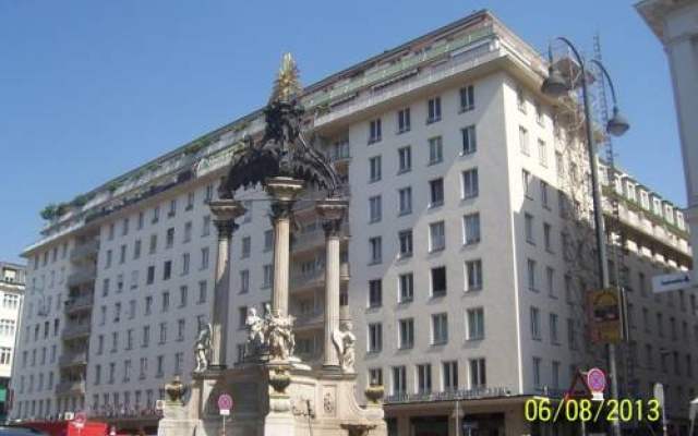 Vienna City Apartment 1