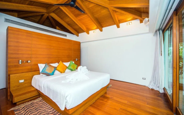 Charming Beachfront Villa on Bangtao