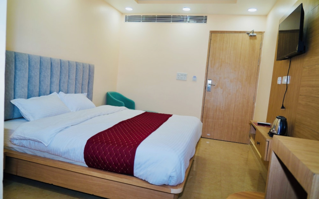 Ravika Grand Hotel and Banquet