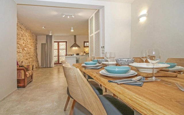 Awesome Home in Bale With 3 Bedrooms and Wifi