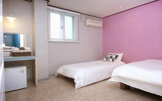 Shinchon Guesthouse