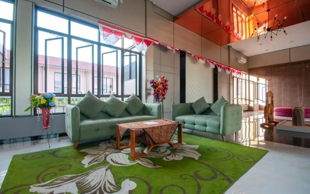 Sumbawa Grand Hotel