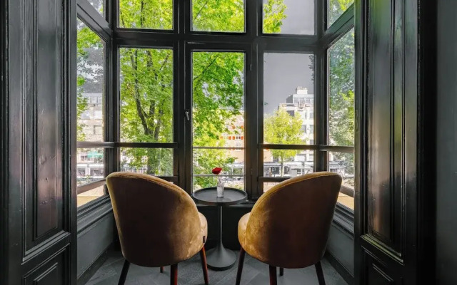 Supper boutique suites