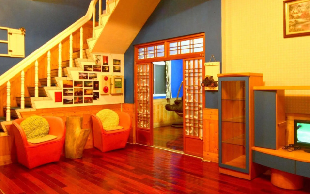 Firefly Homestay B