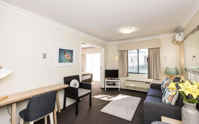 Subiaco Village 28