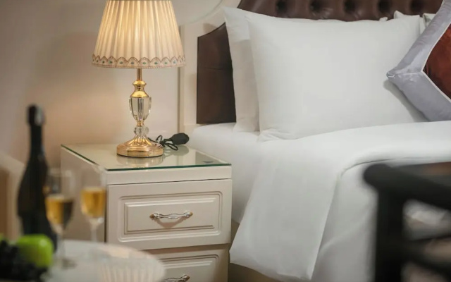 Trang Trang Luxury Hotel