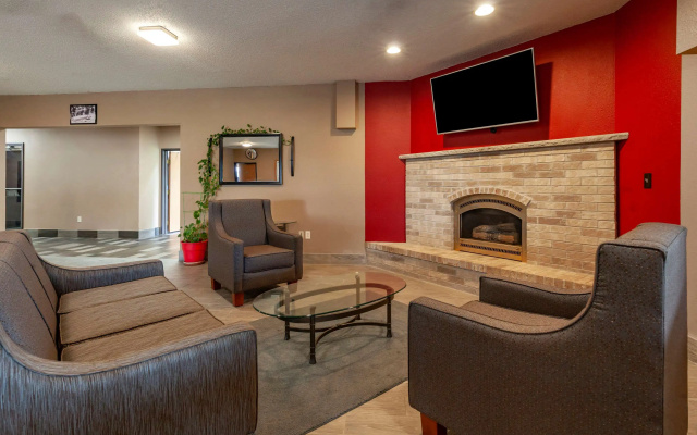 Quality Inn Redgranite