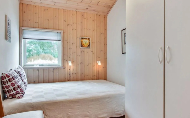 "Sylvia" - 2.3km from the sea in NW Jutland