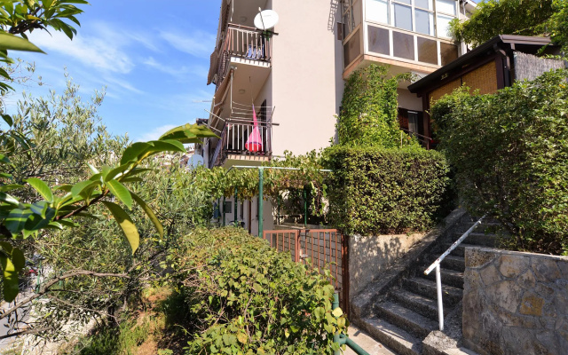 Apartment 650