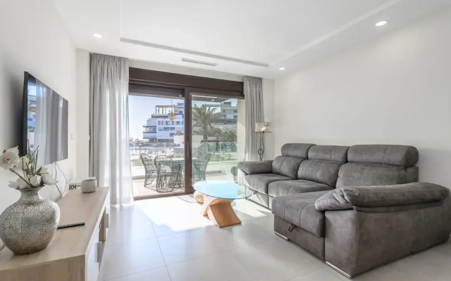 Oceanfront Apartment in Isla Canela