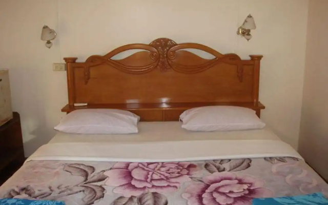 Golden Myanmar Guest House