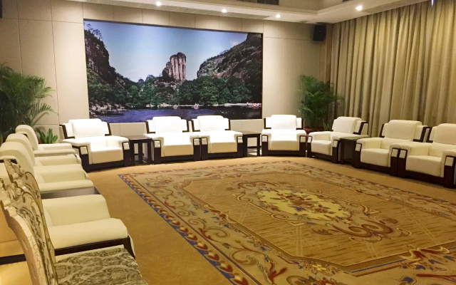 Fuzhou Meilun Hotel