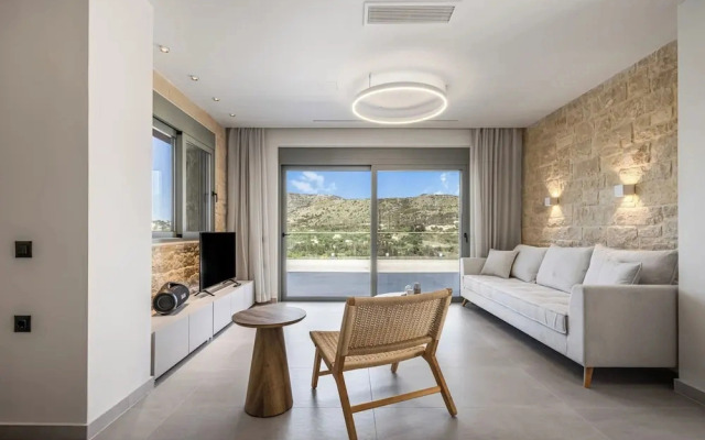 Carob Luxury Villas