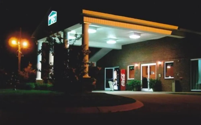 Deerfield Inn & Suites