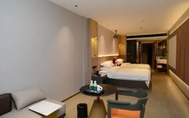 Carlton Movie Hotel