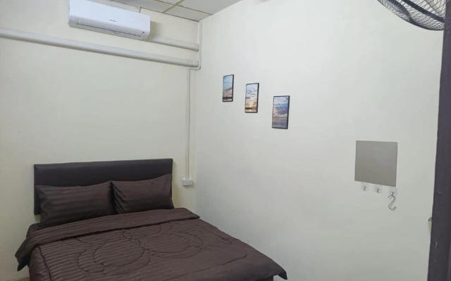 The House Hostel