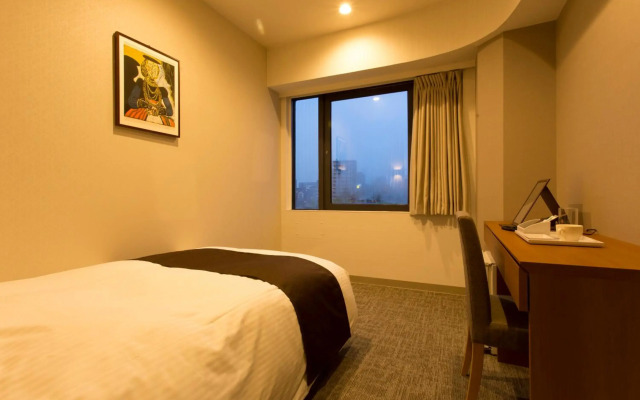 Osaka Riverside Hotel