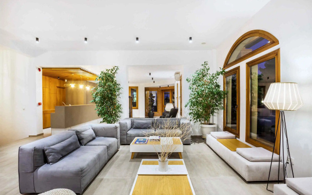 Palladium Hotel