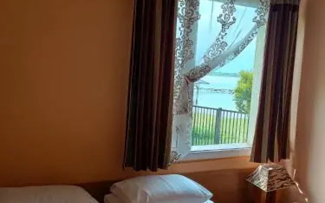 Vanilla Pokoje I Apartamenty Nad Brzegiem Jeziora