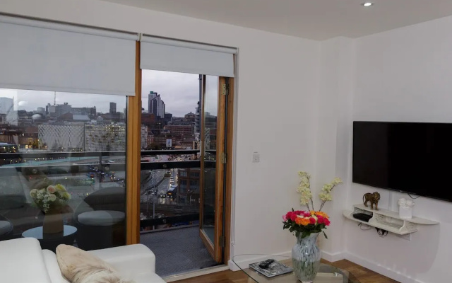 Live in Leeds Sky Penthouse
