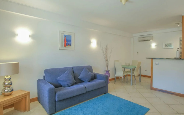 Monte Violeta Apt in Lagos