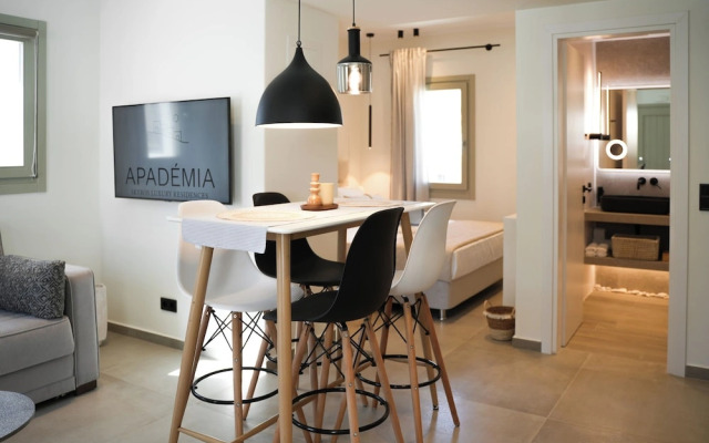 Apademia Skyros
