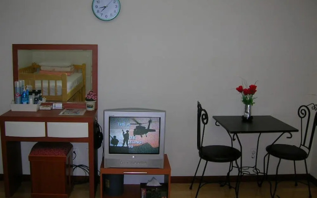 Airport Guesthouse