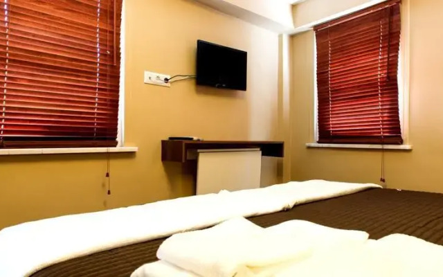 Twoo Hotel