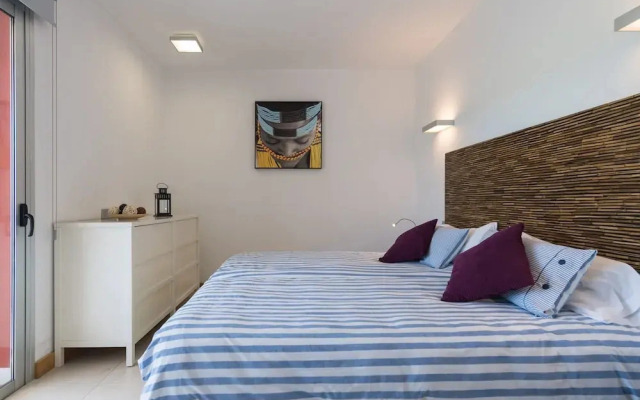 Chalet in Salobre With Private Heated Pool