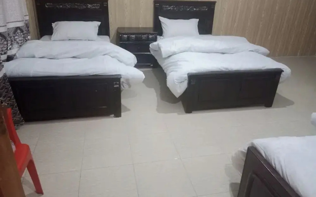 Alyan Continental Guest Hous